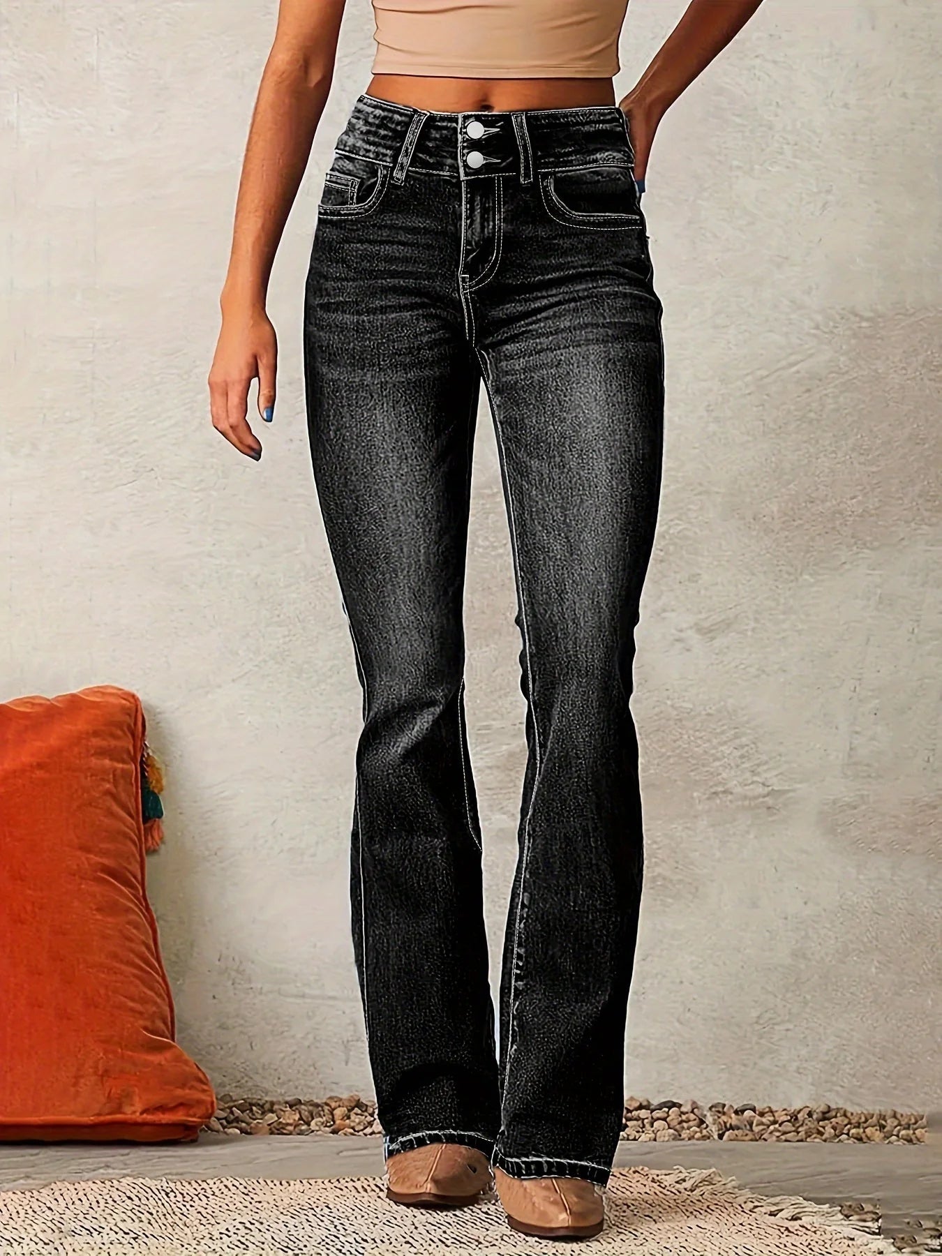 Aya | High-Flared Jeans