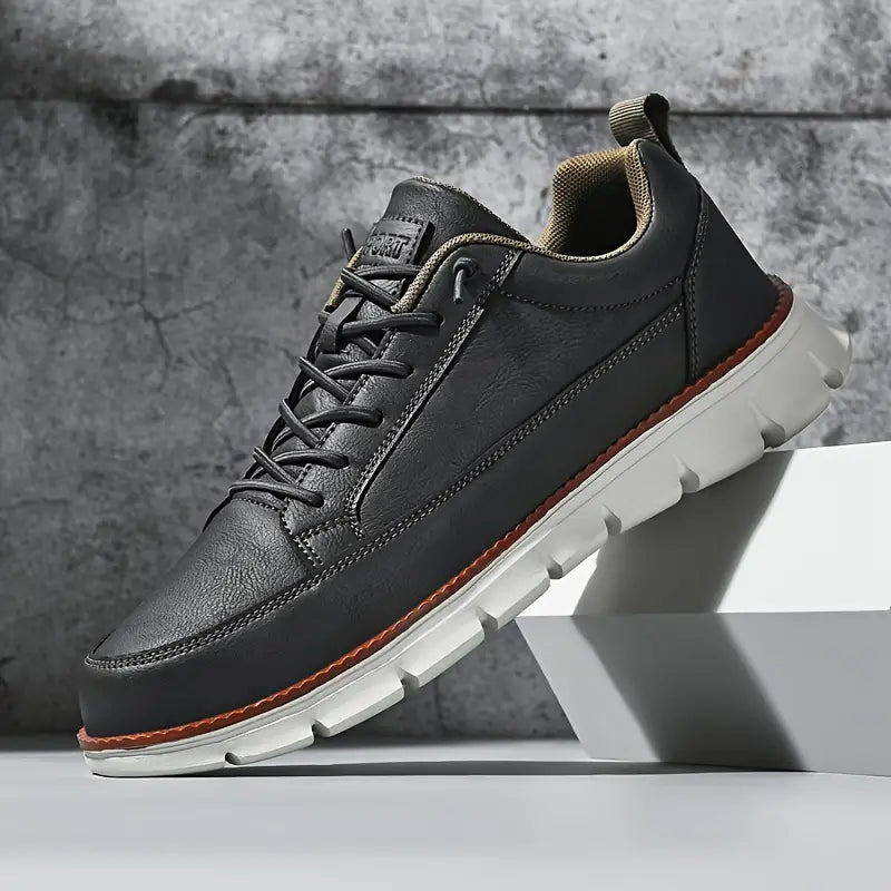 Savoy Mens Leather Sneaker